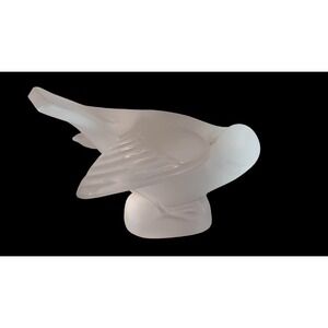 SIGNED LALIQUE FRANCE FROSTED CRYSTAL SPARROW